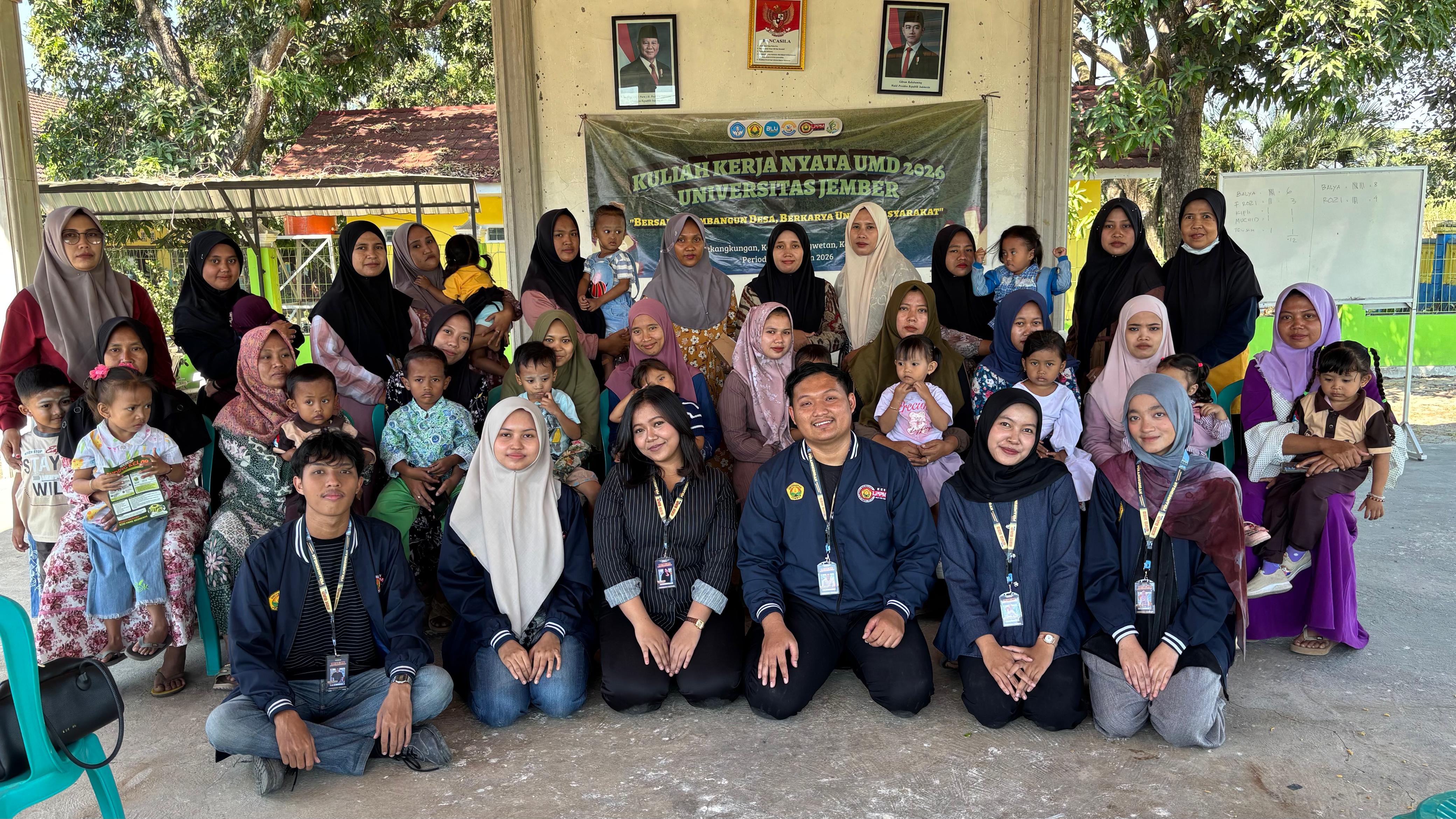 Pelatihan Olah Makanan Berbasis Kelor: Upaya Mahasiswa KKN UNEJ Mendukung Pencegahan Stunting di Desa Pekangkungan